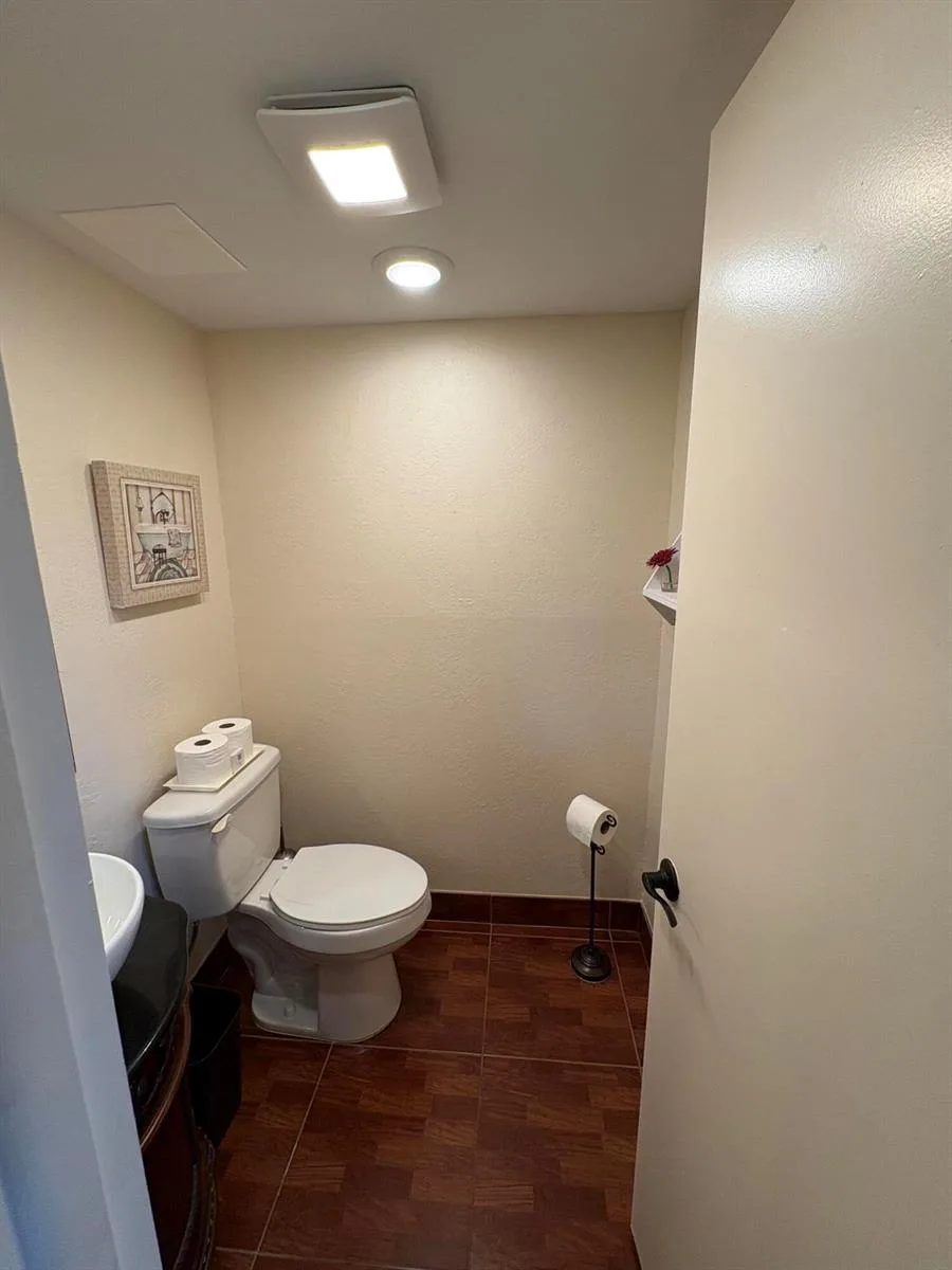 23 Flanders A, Delray Beach, FL 33484 photo 11