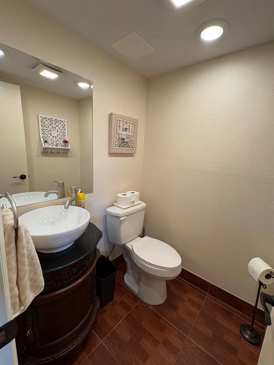 23 Flanders A, Delray Beach, FL 33484 photo 12