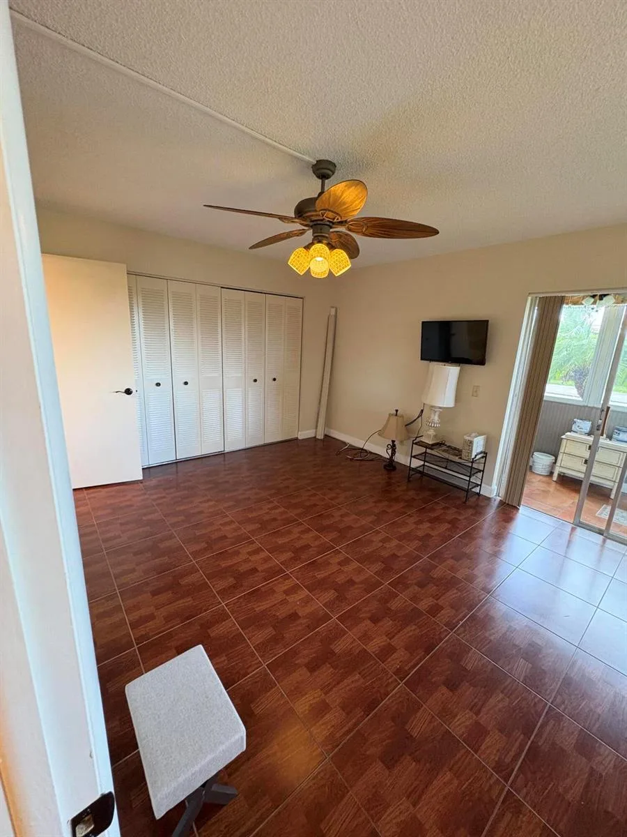 23 Flanders A, Delray Beach, FL 33484 photo 13