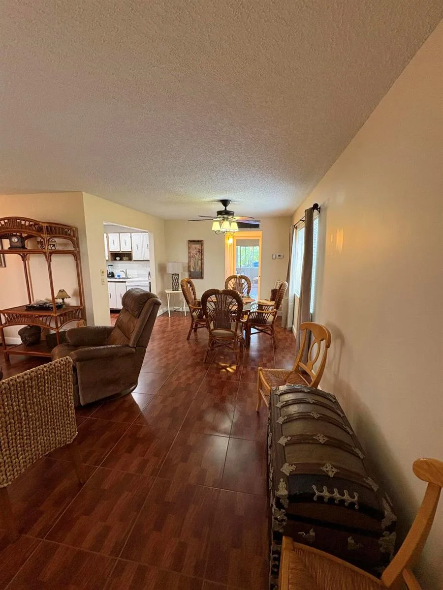 23 Flanders A, Delray Beach, FL 33484 photo 5