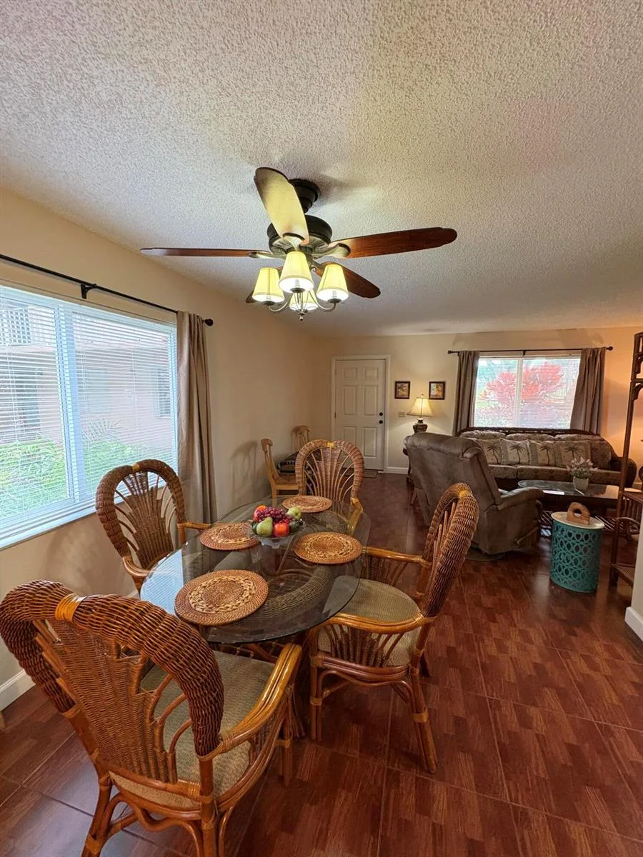 23 Flanders A, Delray Beach, FL 33484 photo 6