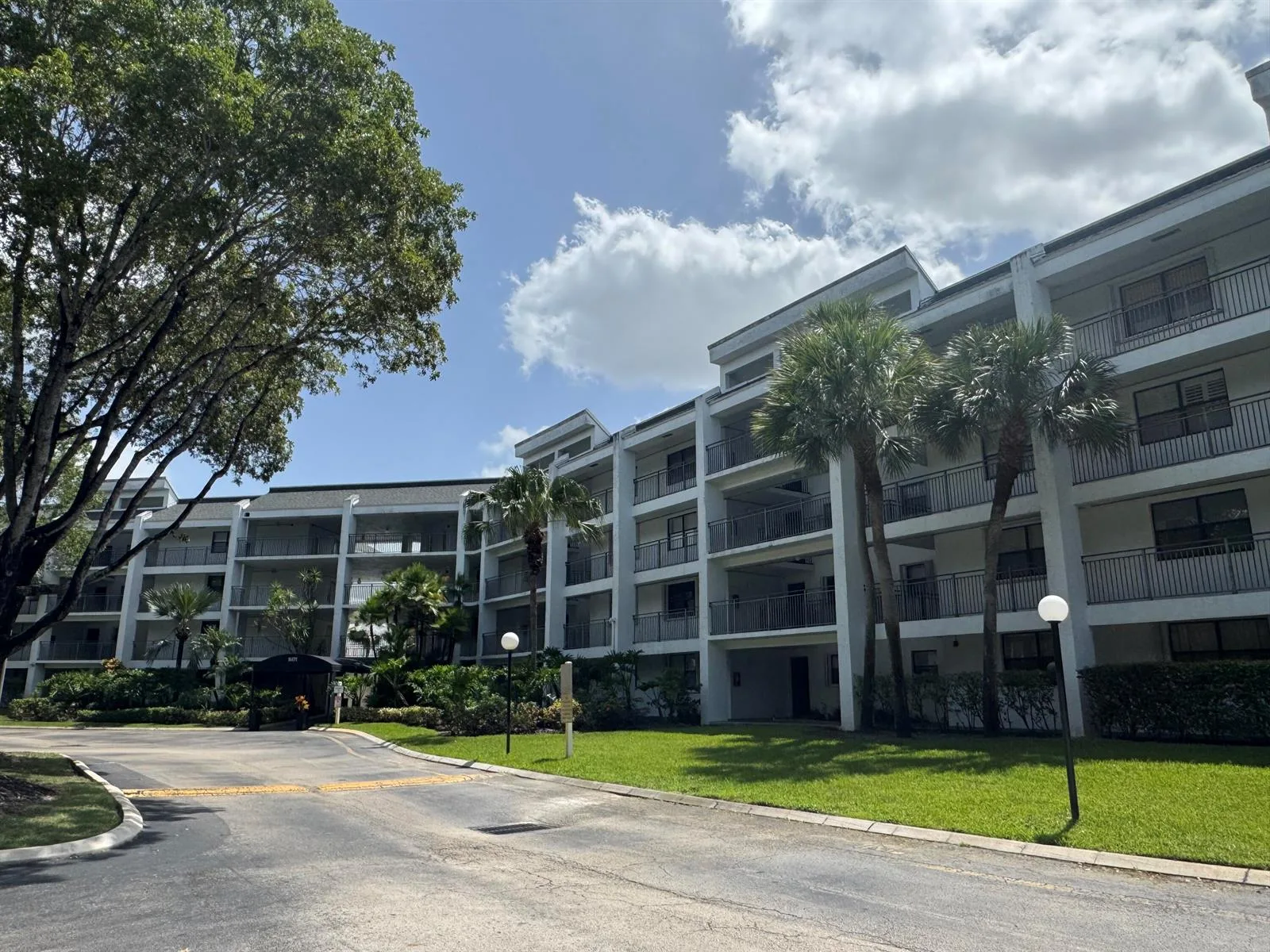 16171 Blatt Boulevard # 202, Weston, FL 33326