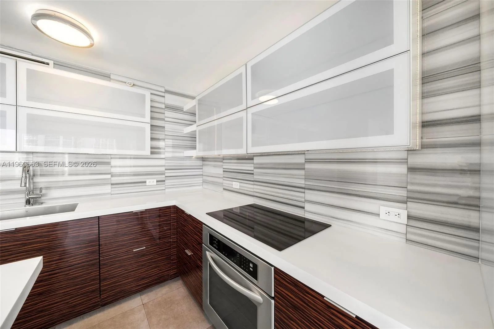 400 S Pointe Dr # 2006, Miami Beach, FL 33139 photo 11