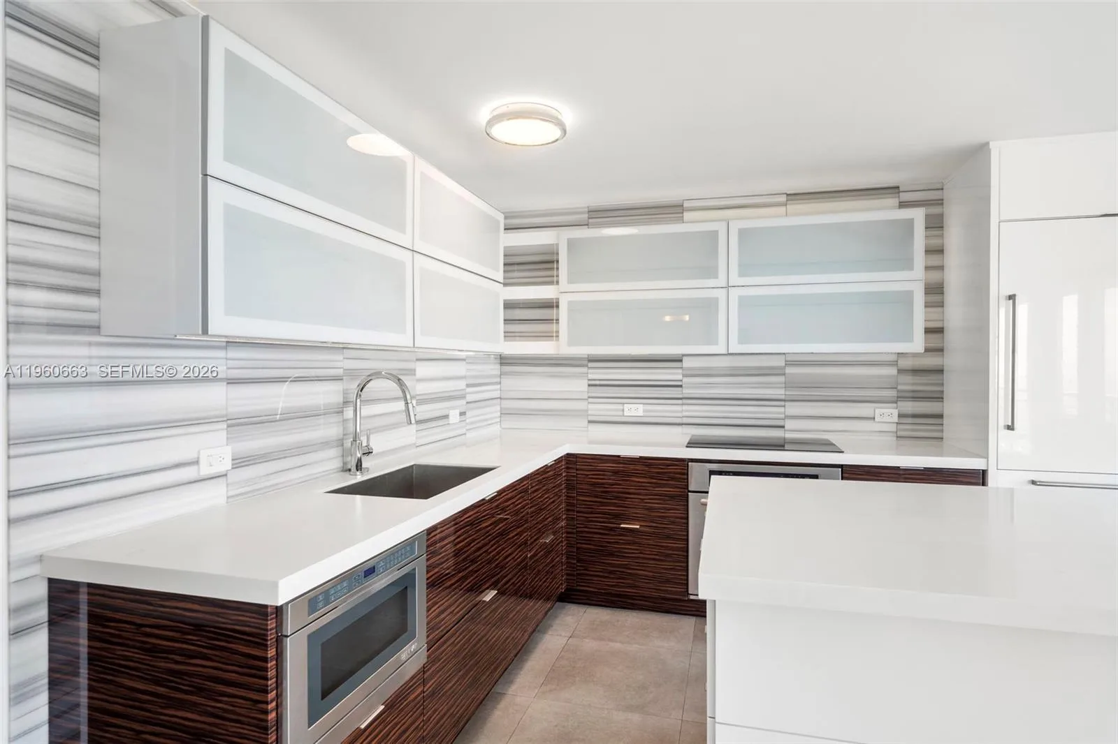 400 S Pointe Dr # 2006, Miami Beach, FL 33139 photo 12