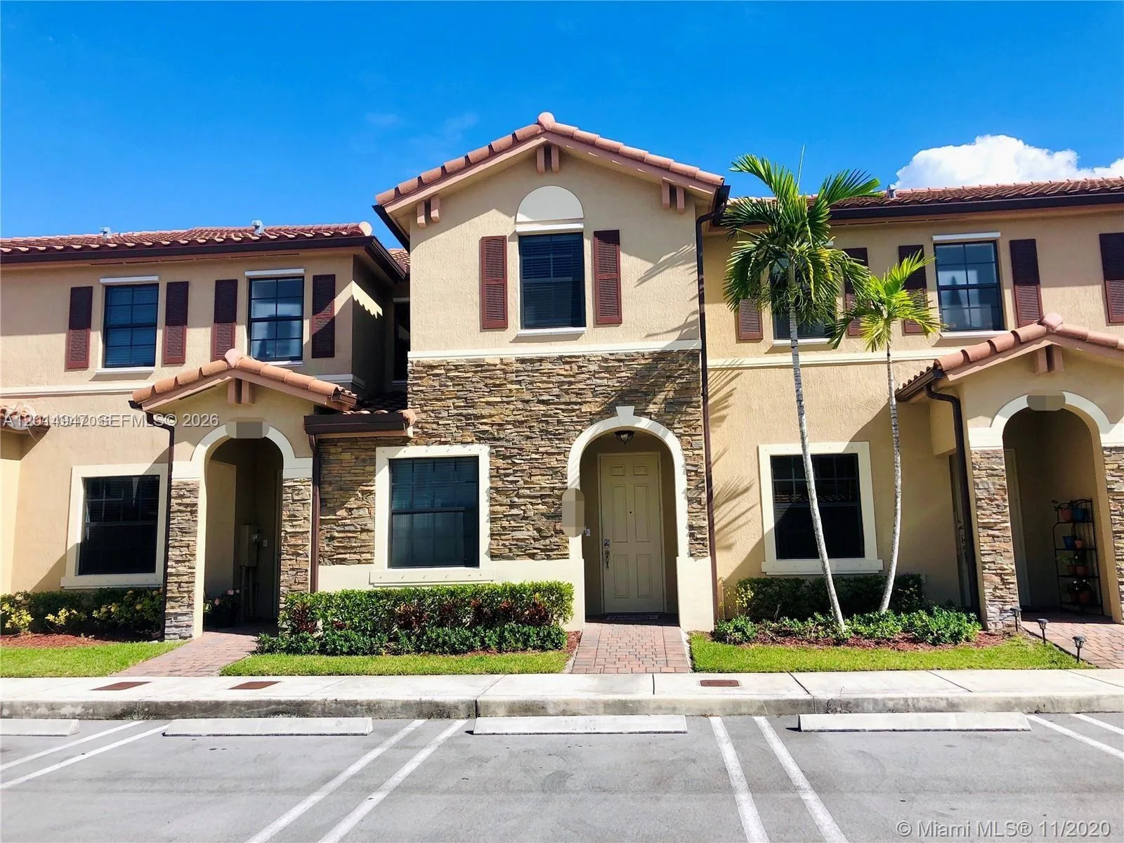 9213 W 33rd Way, Hialeah, FL 33018