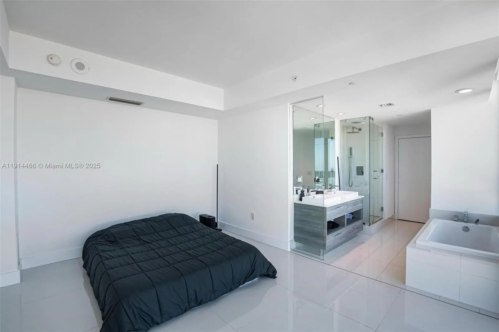 650 NE 32nd St # 3408, Miami, FL 33137 photo 8