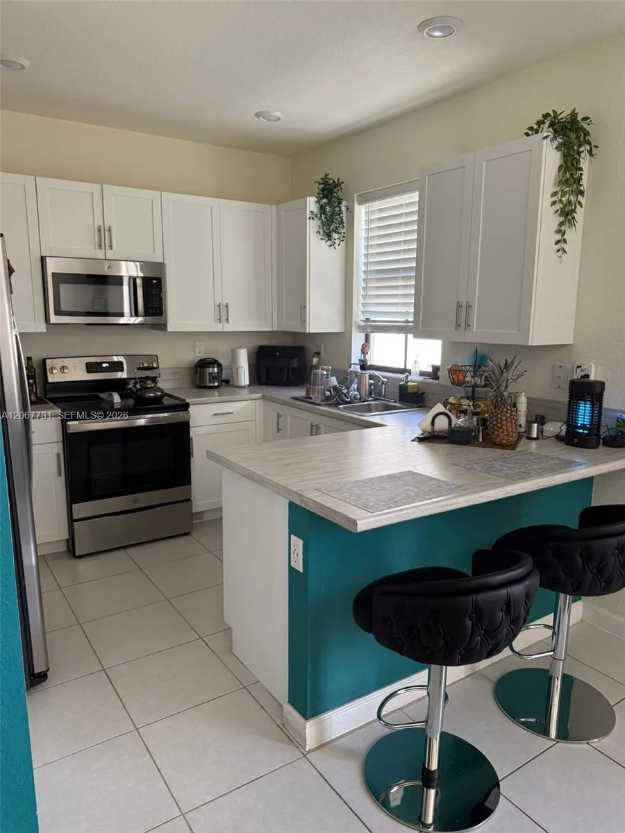 3382 W 112th St, Hialeah, FL 33018 photo 6