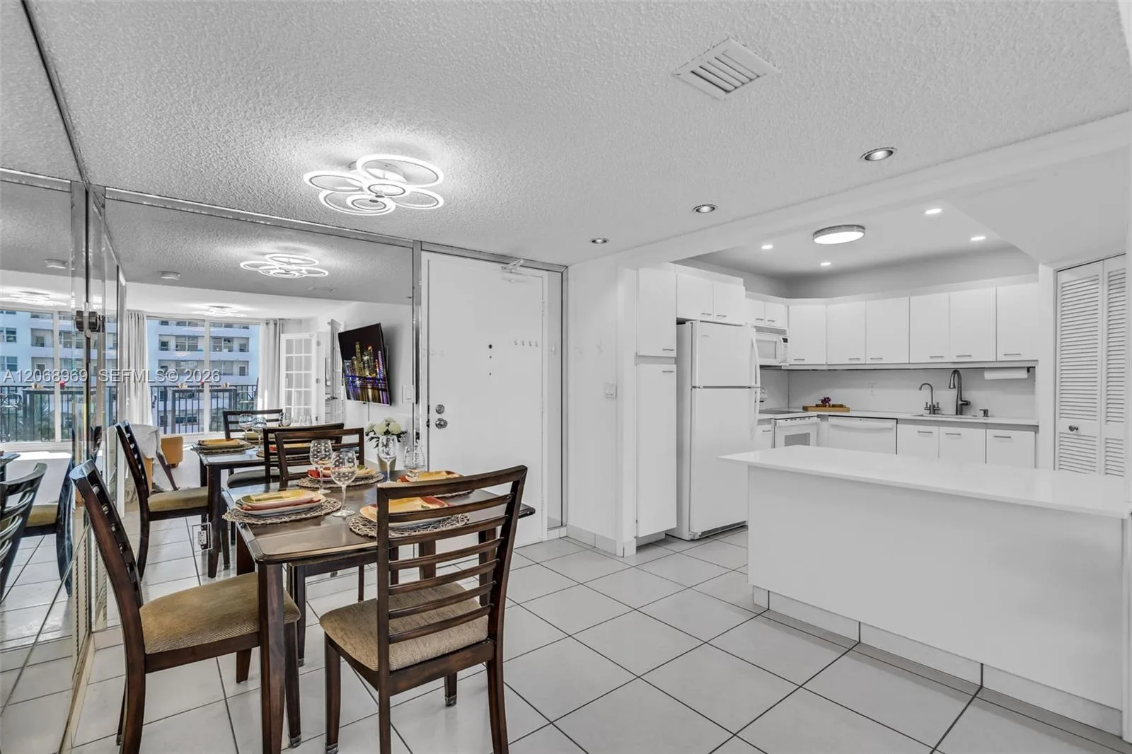 9273 Collins Ave # 503, Surfside, FL 33154 photo 4