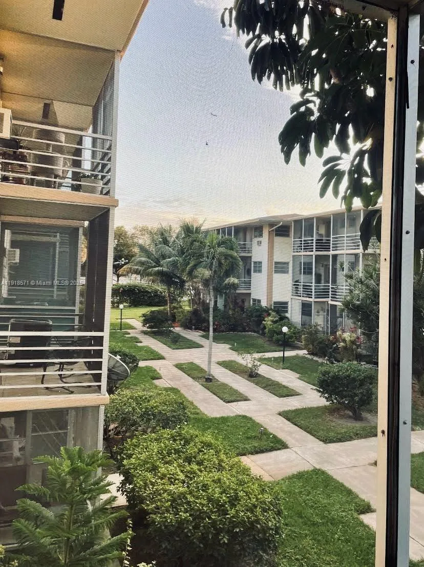 1355 NE 167th St # 209, Miami, FL 33162 photo 3