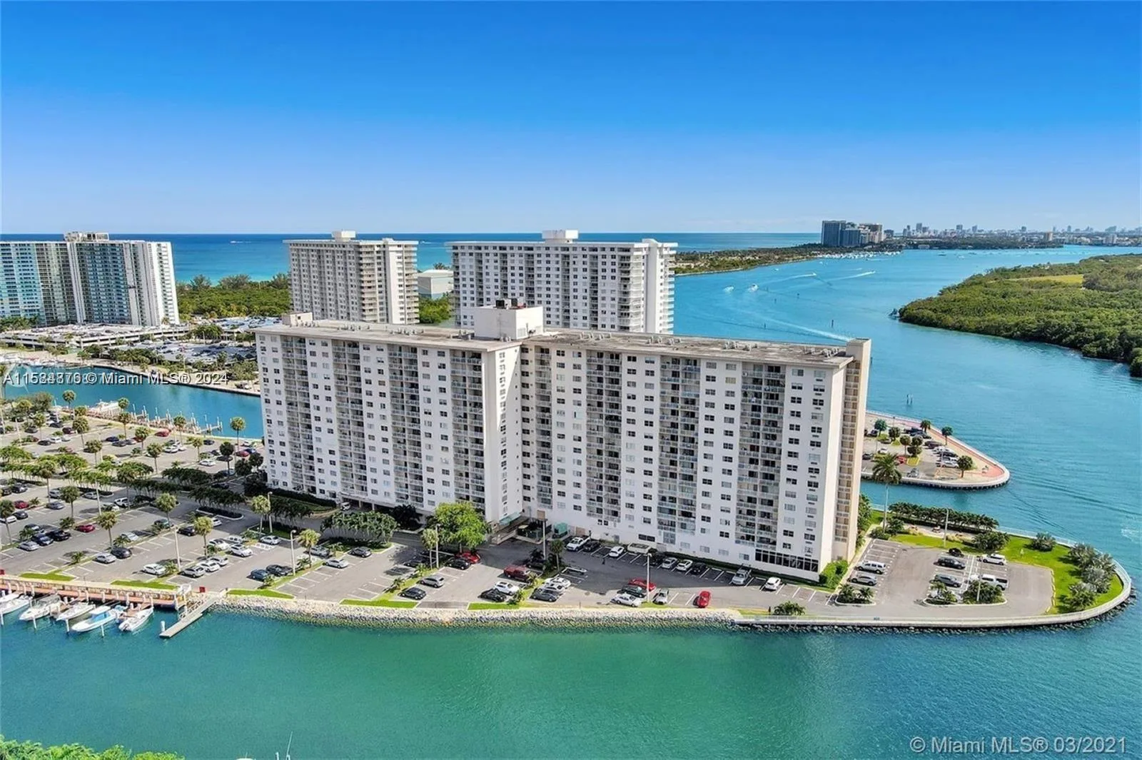 400 Kings Point Dr # 1219, Sunny Isles Beach, FL 33160 photo 4
