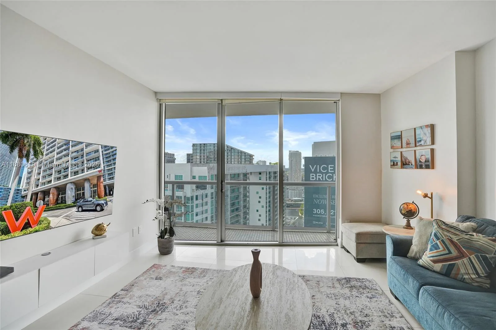 485 Brickell Ave # 4207, Miami, FL 33131 photo 8