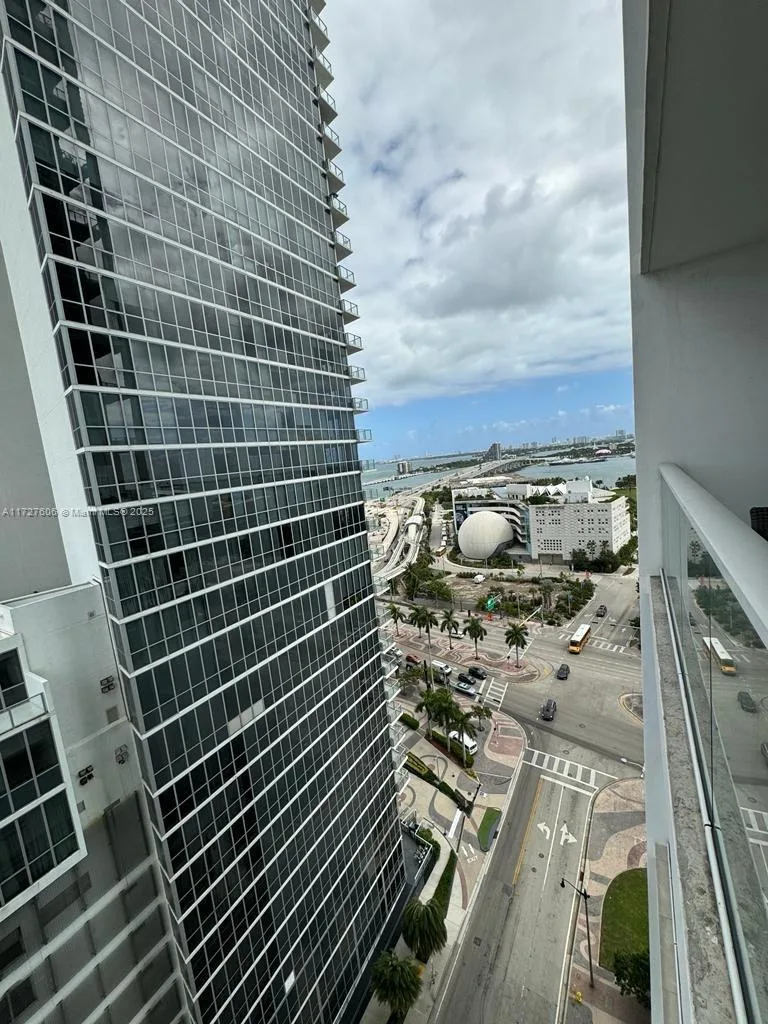 1040 Biscayne Blvd # 1505, Miami, FL 33132