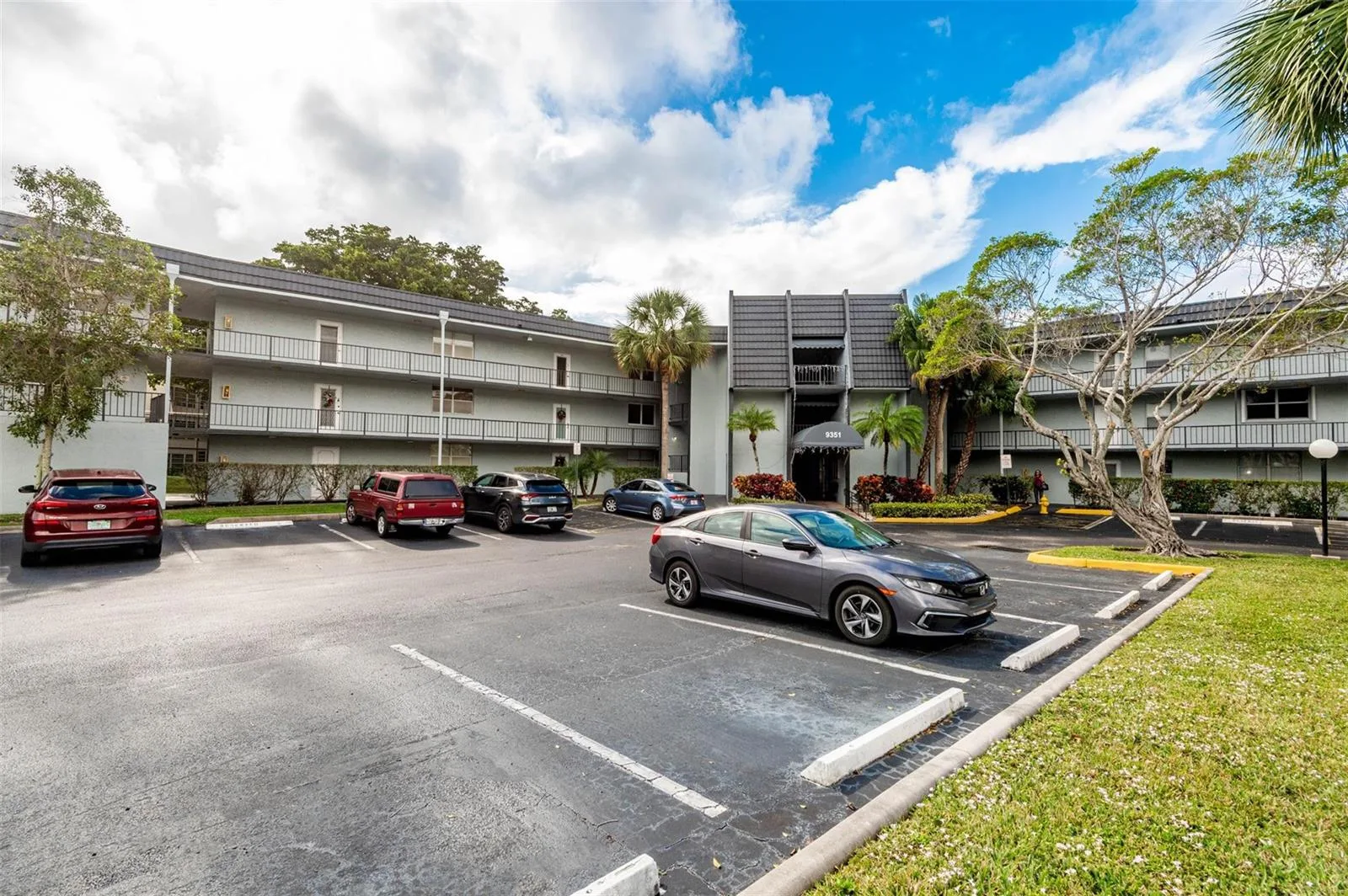9351 Lime Bay Boulevard # 207, Tamarac, FL 33321