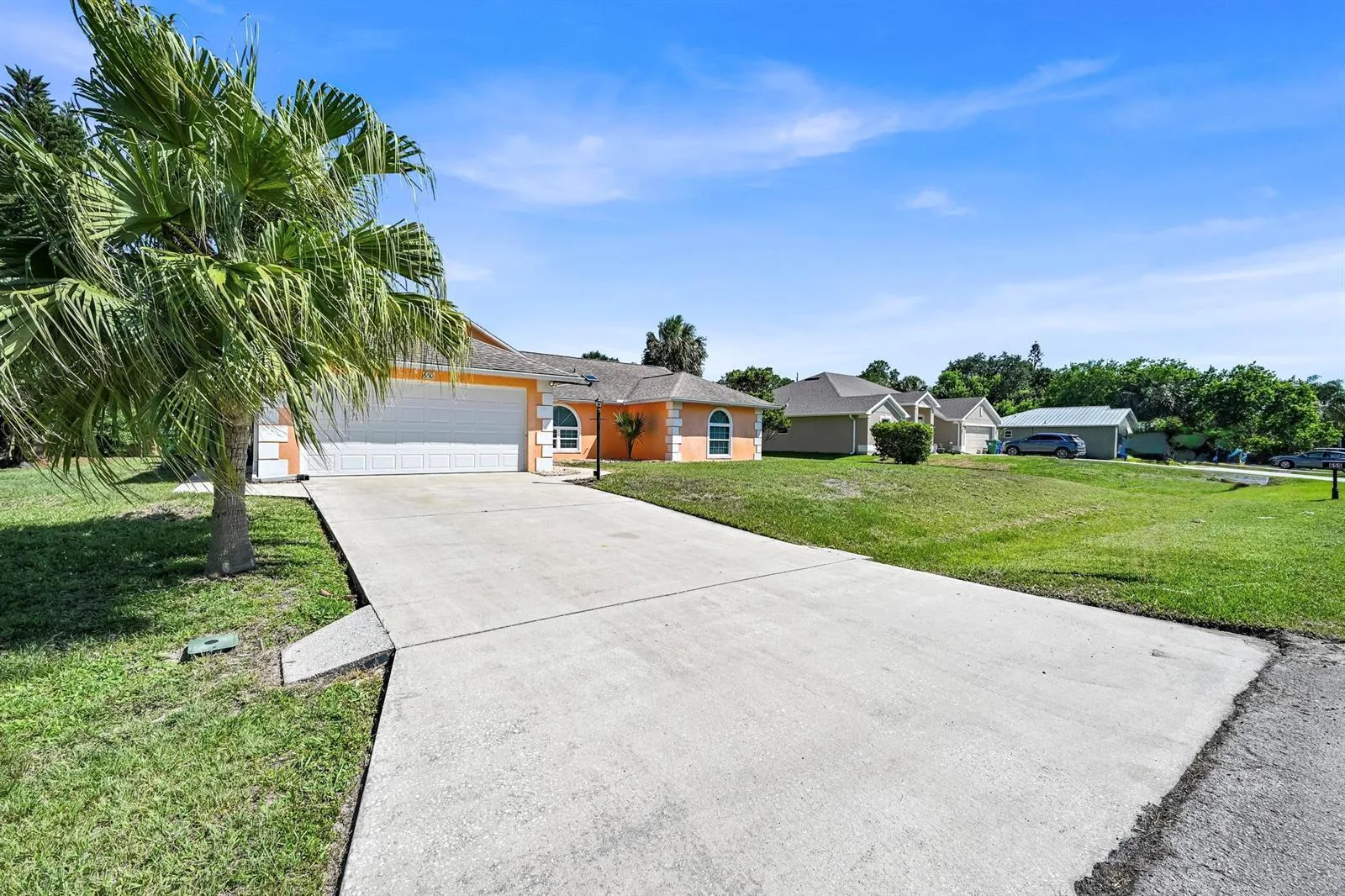 650 Helicon Terrace, Sebastian, FL 32958 photo 2