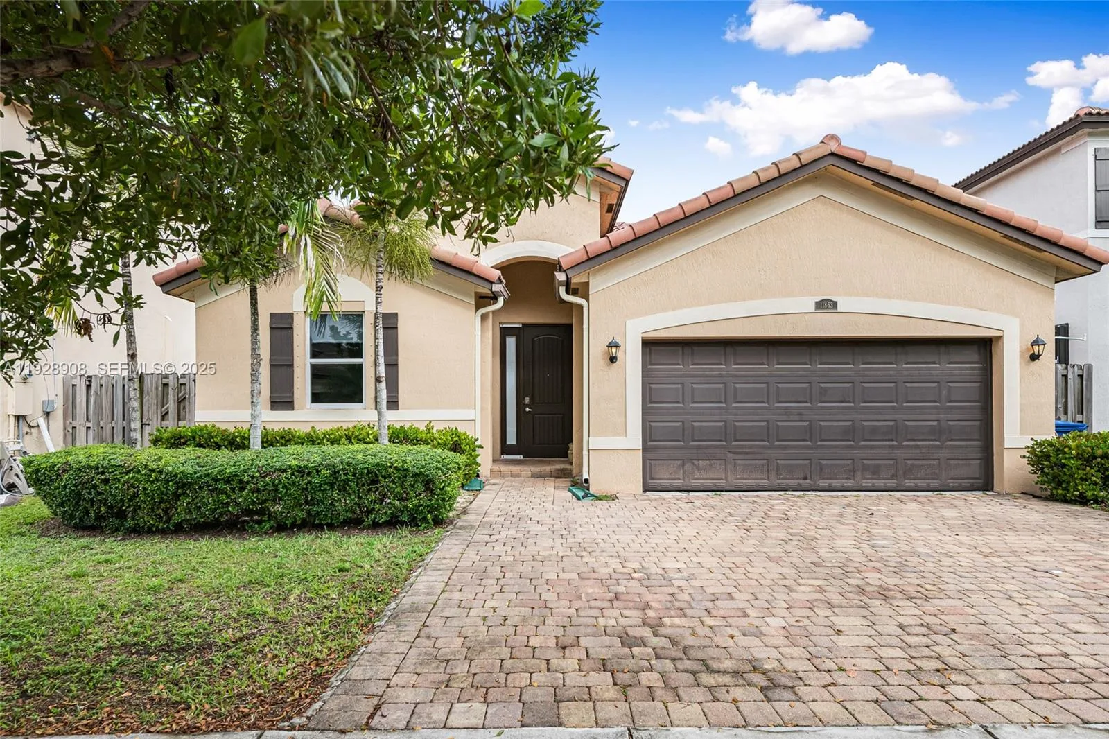 11863 SW 253rd Ter, Homestead, FL 33032 photo 2