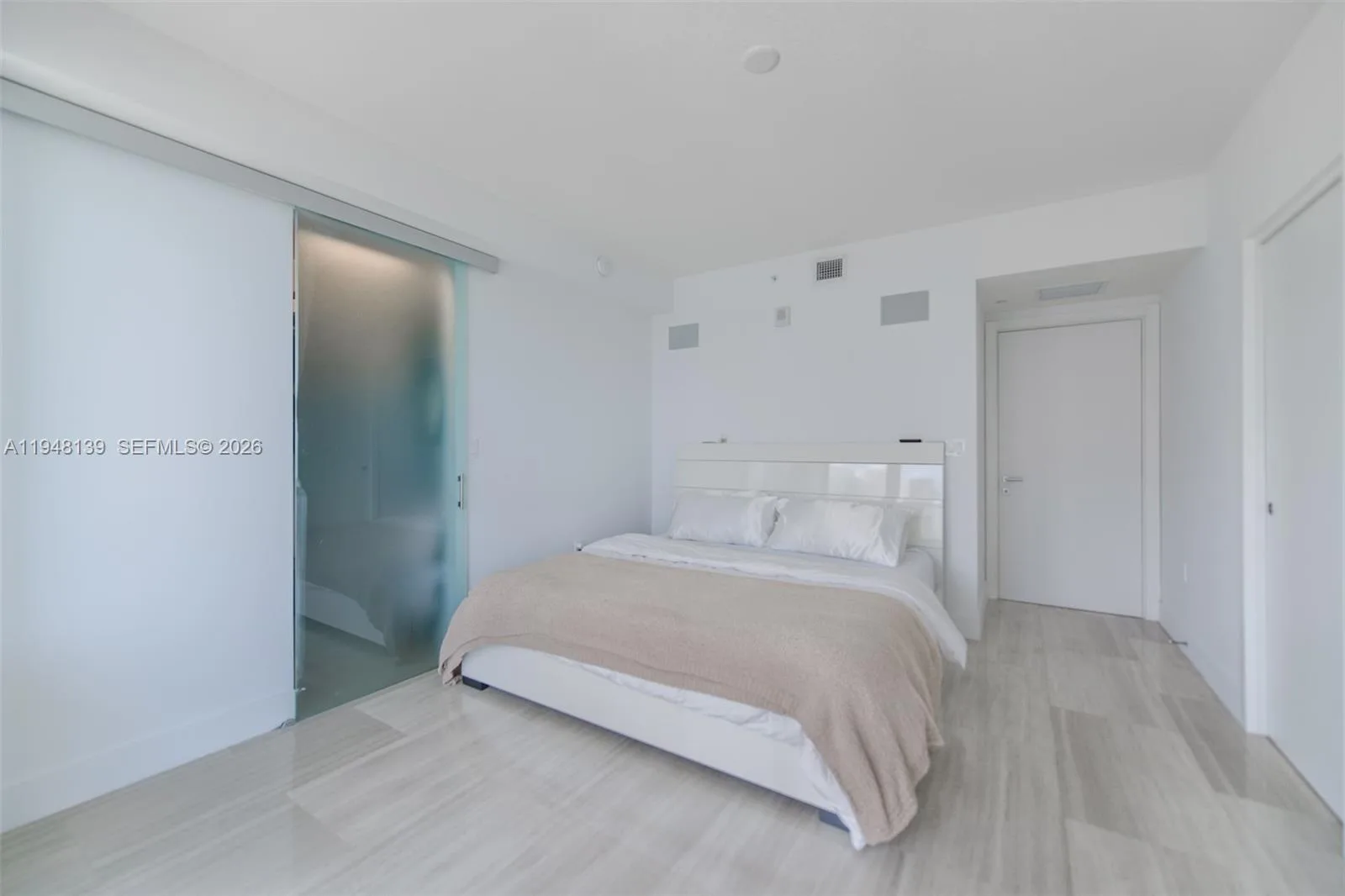 1451 Brickell Ave # 1503, Miami, FL 33131 photo 12