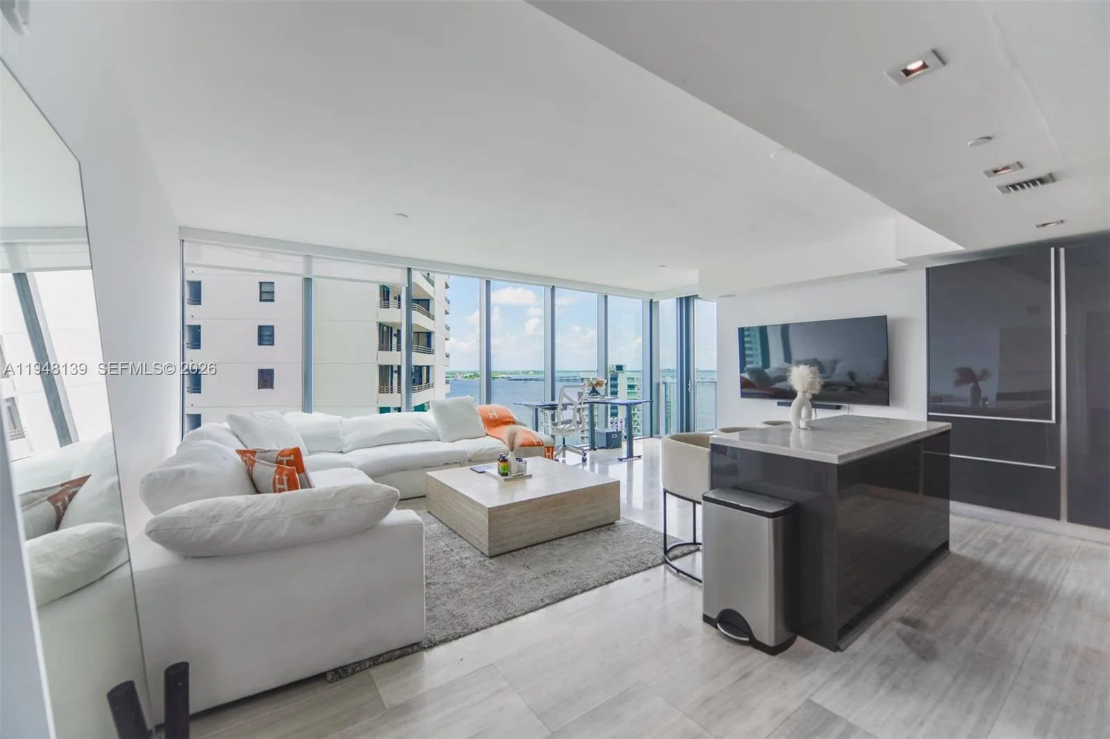 1451 Brickell Ave # 1503, Miami, FL 33131 photo 2