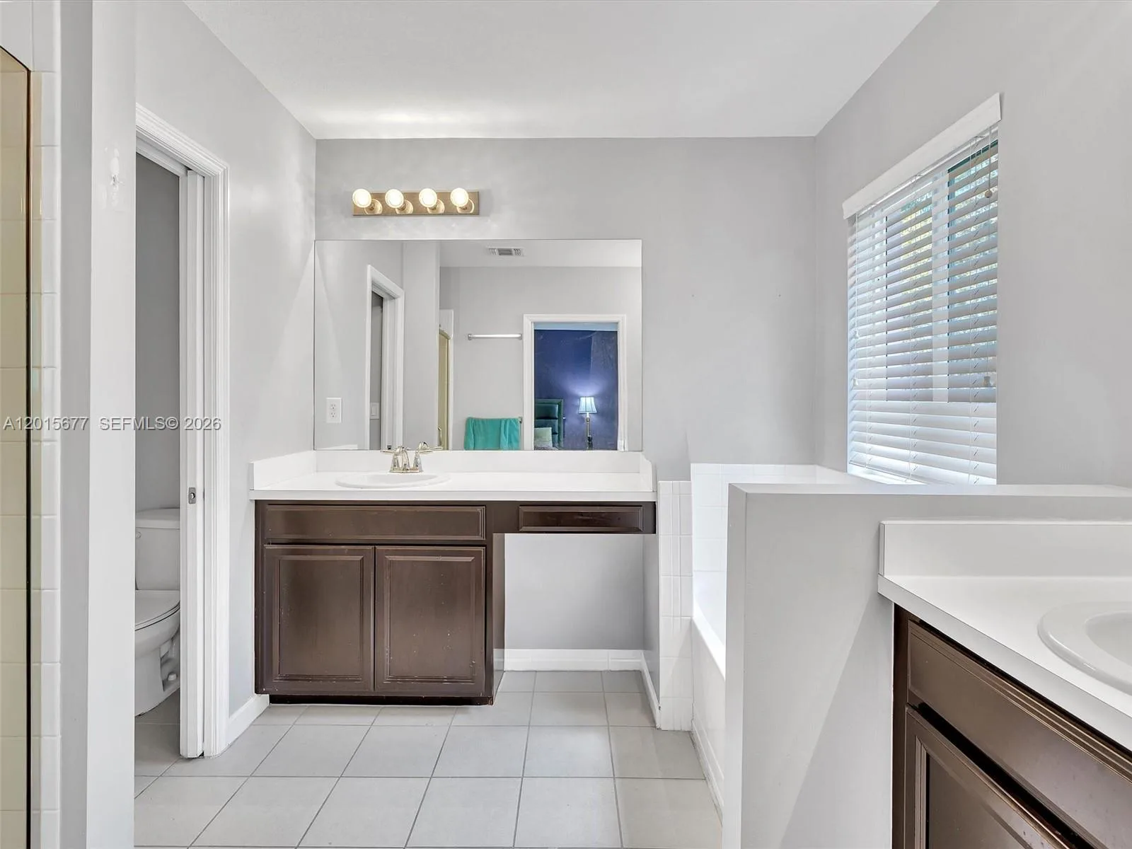 1410 NW 214th Ter, Miami Gardens, FL 33169 photo 10