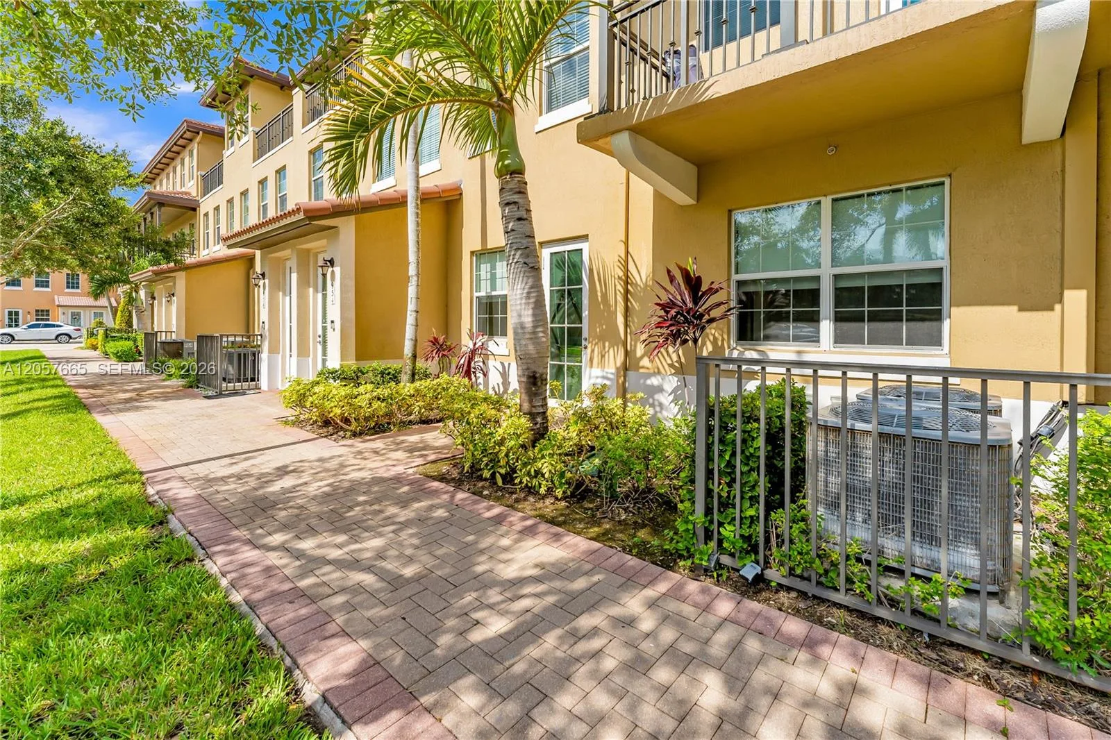 950 SW 147th Ave # 2611, Pembroke Pines, FL 33027 photo 4