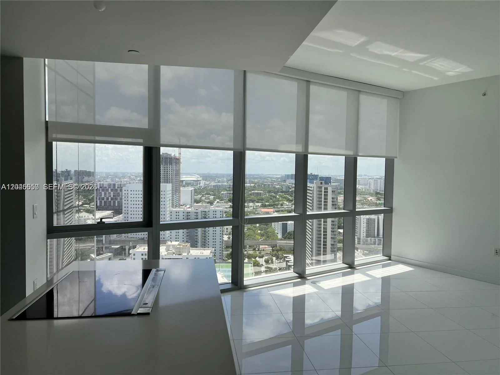 851 NE 1st Ave # 2702, Miami, FL 33132 photo 4