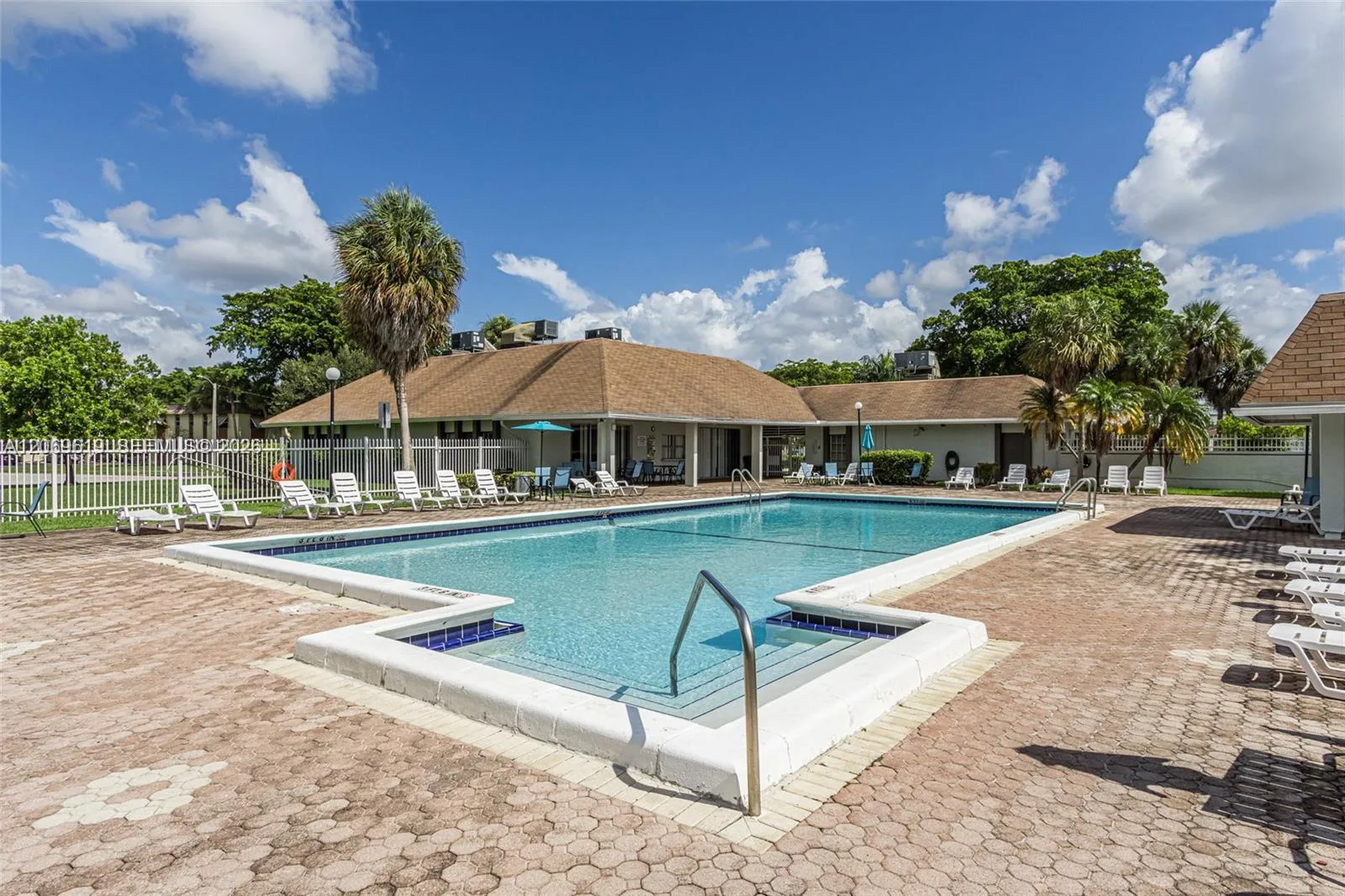 5510 S Lakewood Cir S # A, Margate, FL 33063 photo 2
