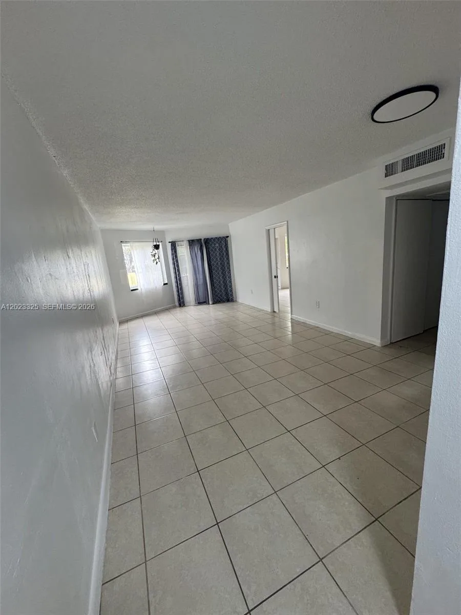 1643 NE Miami Gardens Dr # 121, Miami, FL 33179 photo 8