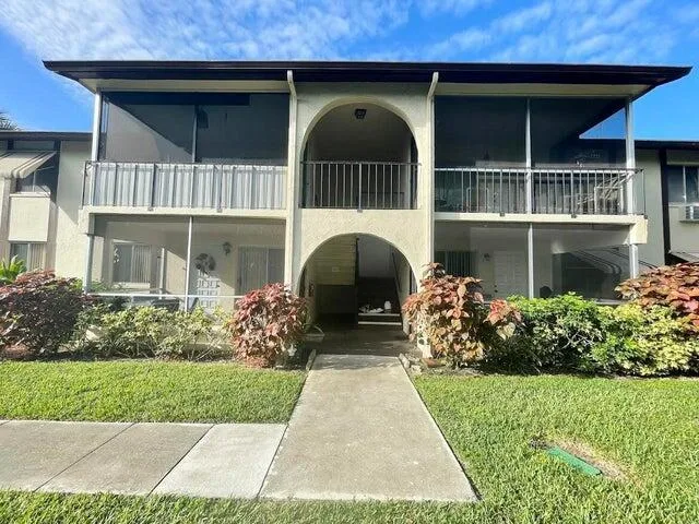 5839 La Pinata Boulevard # C-1, FL 33463