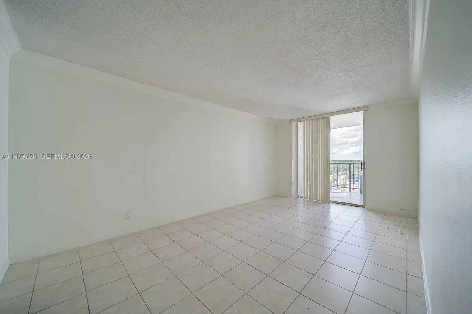 2903 N Miami Beach Blvd # 1006, North Miami Beach, FL 33160