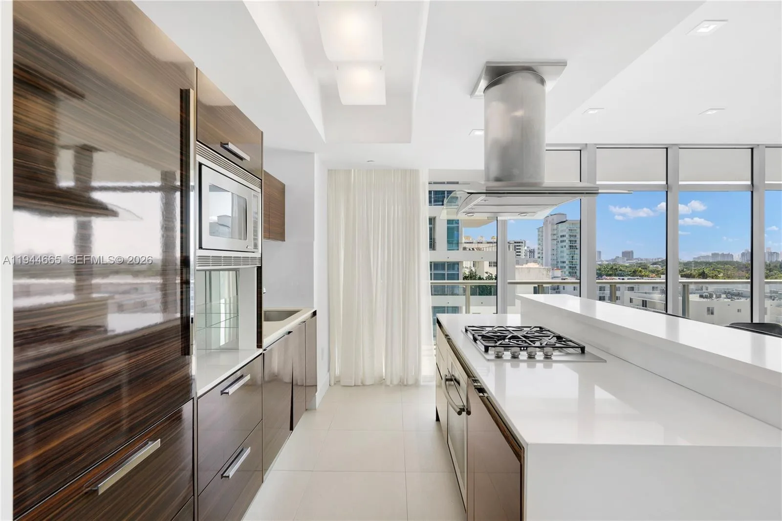 3737 Collins Ave # S-703, Miami Beach, FL 33140 photo 2