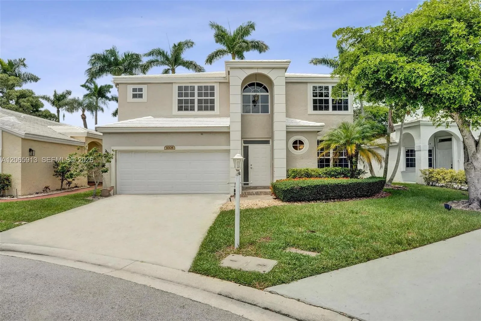 9308 NW 8th Cir, Plantation, FL 33324 photo 2