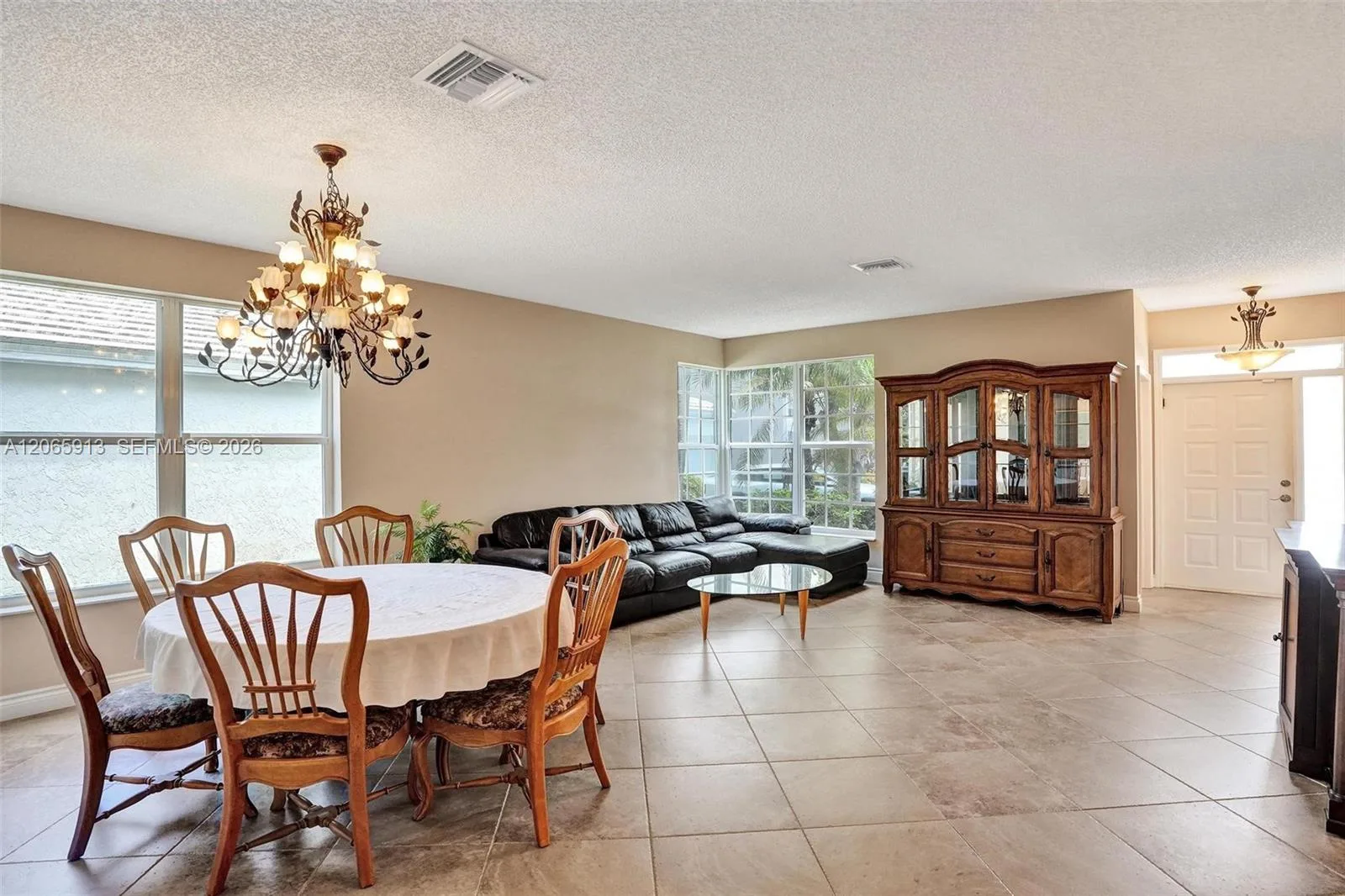 9308 NW 8th Cir, Plantation, FL 33324 photo 4