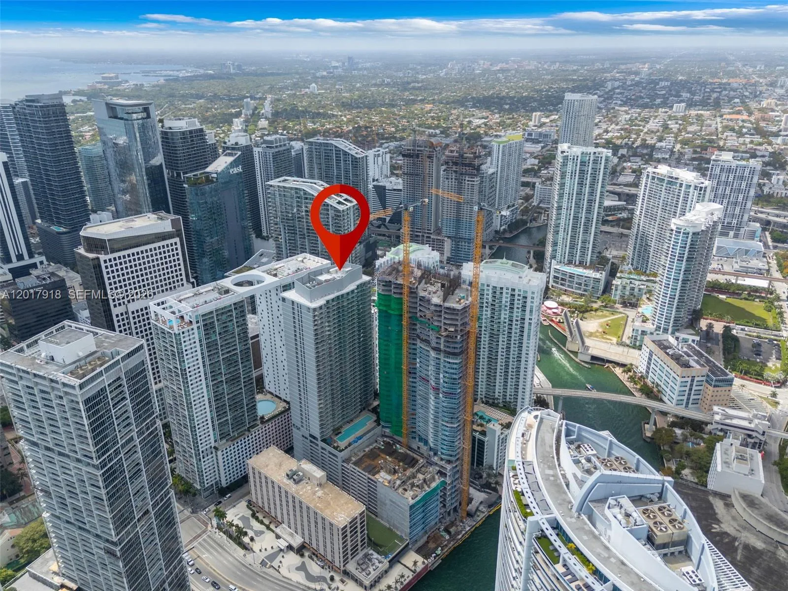 77 SE 5 # 1601, Miami, FL 33131 photo 2