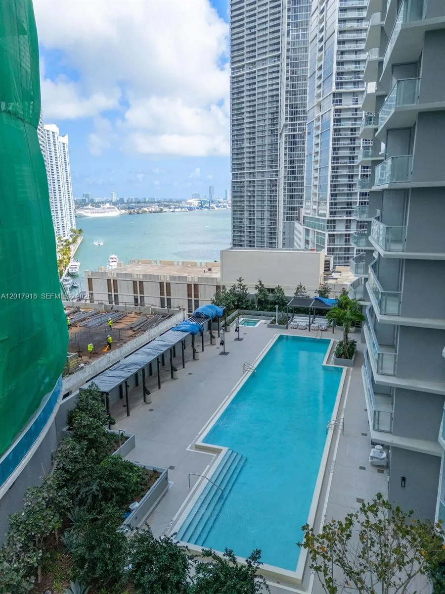 77 SE 5 # 1601, Miami, FL 33131 photo 4