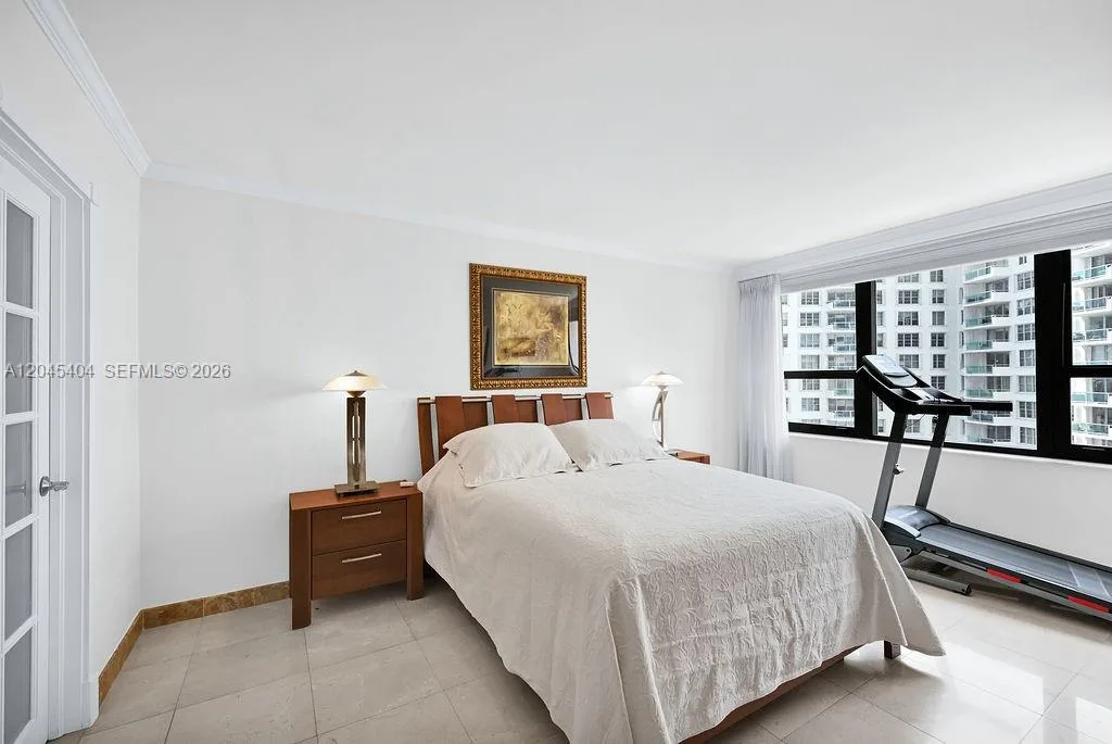 5225 Collins Ave # 1117, Miami Beach, FL 33140 photo 11