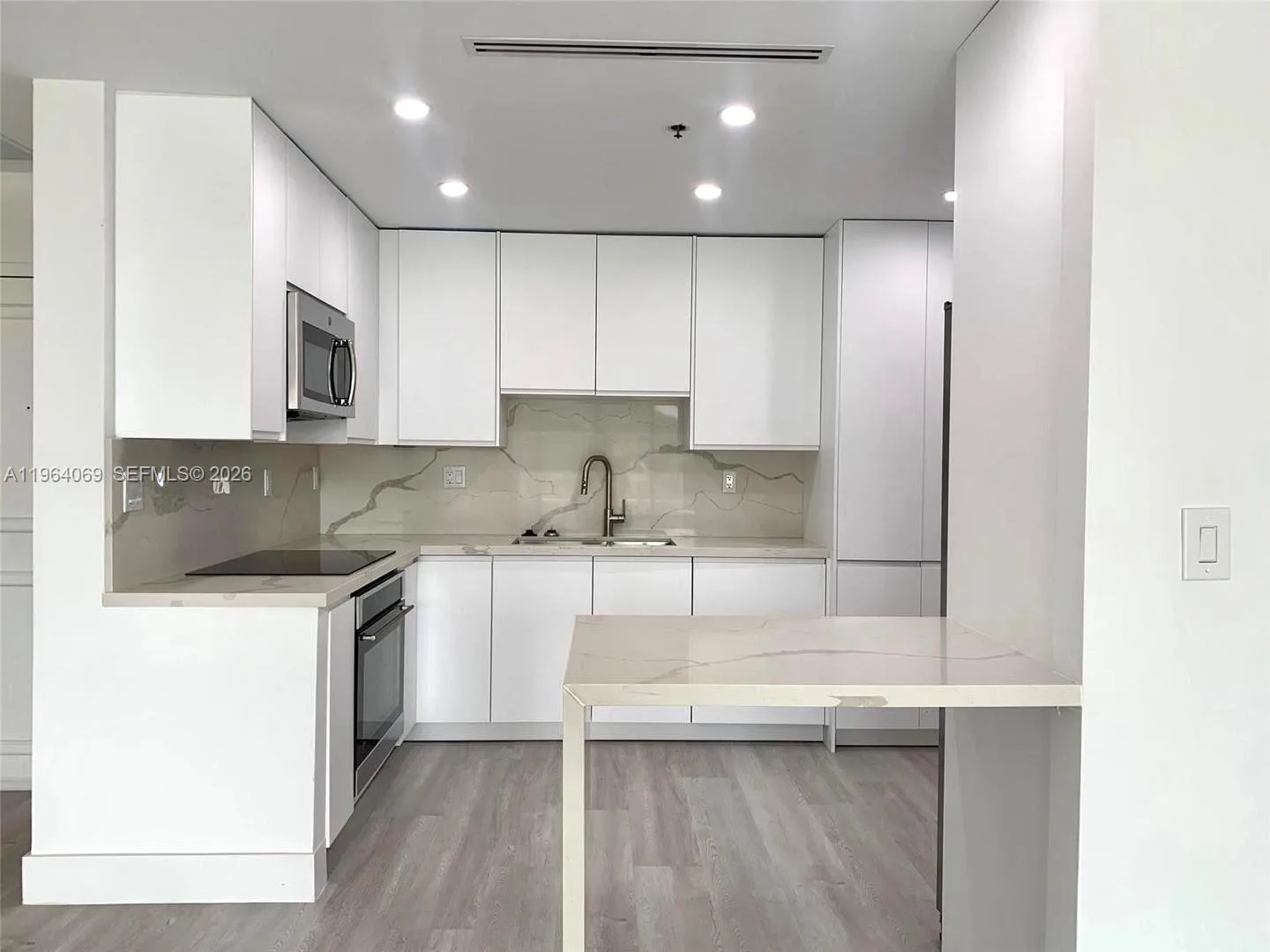 201 Crandon Blvd # 306, Key Biscayne, FL 33149