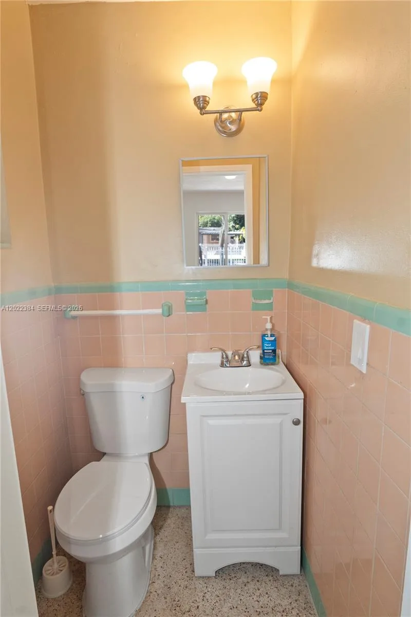 1075 NW 127th St, North Miami, FL 33168 photo 13