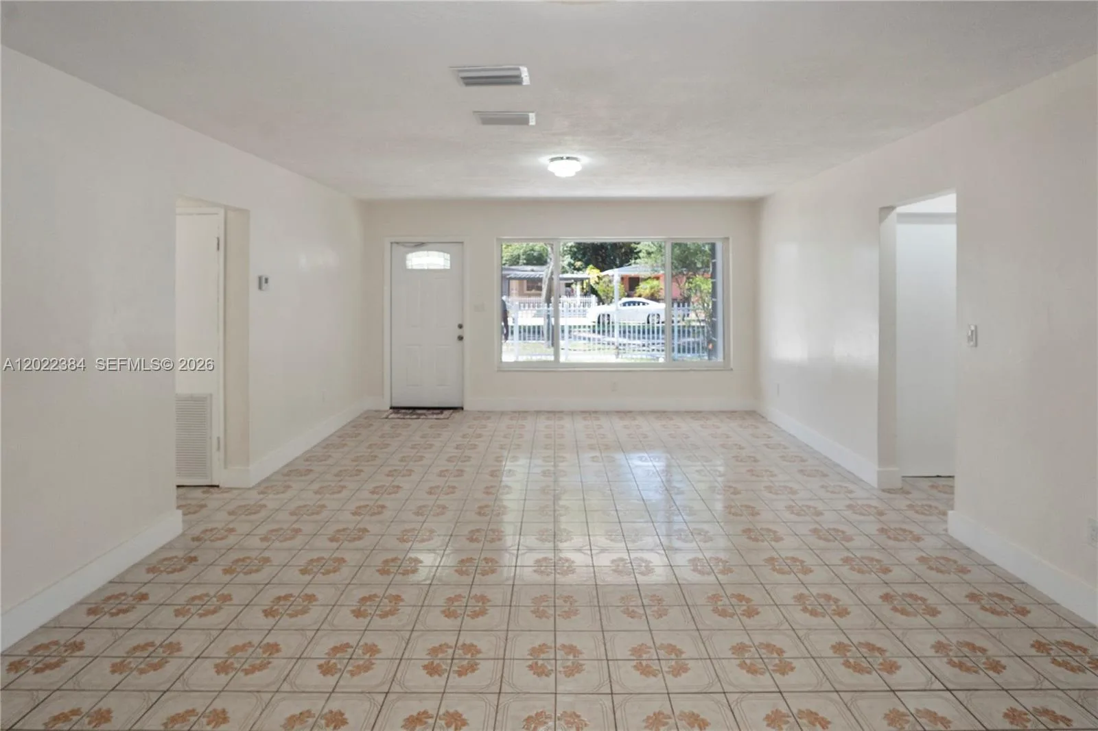 1075 NW 127th St, North Miami, FL 33168 photo 4
