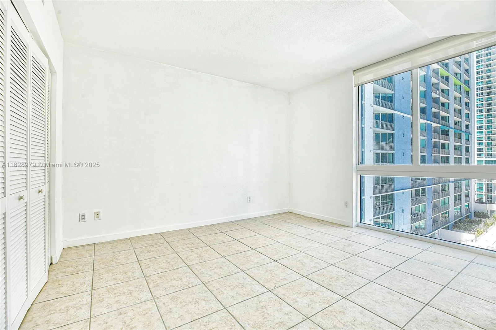 335 S Biscayne Blvd # 1700, Miami, FL 33131 photo 11