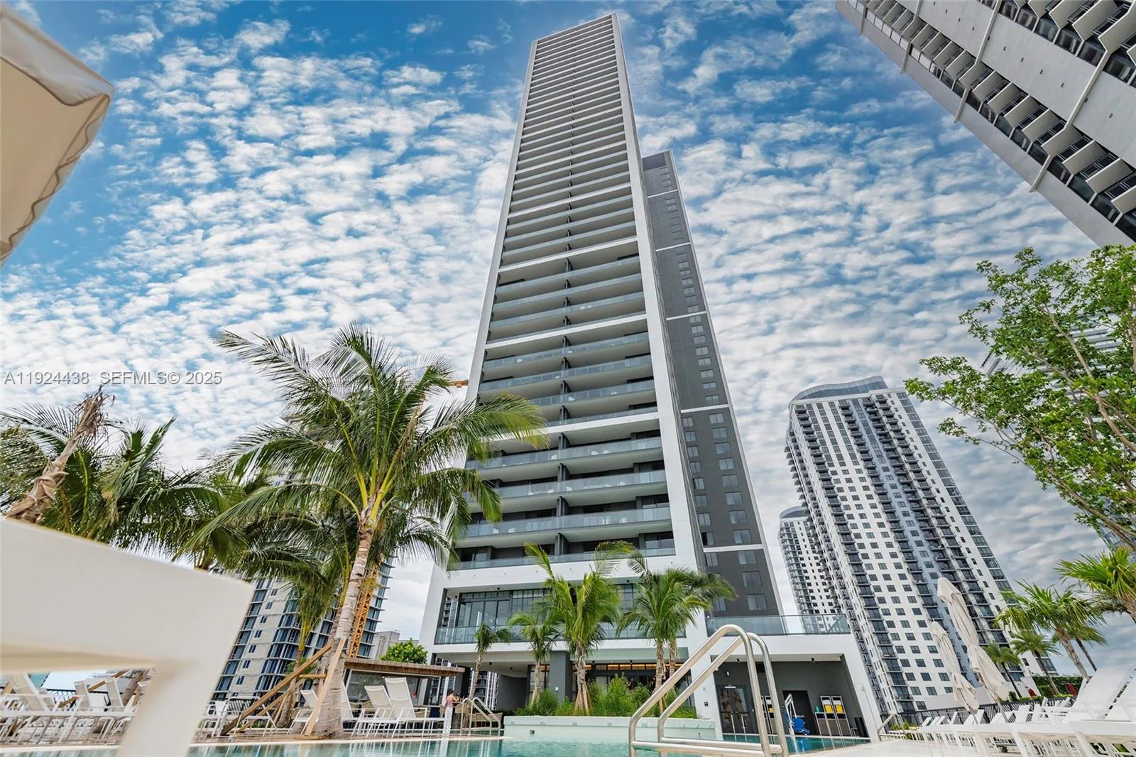 159 NE 6th St # 5104, Miami, FL 33132