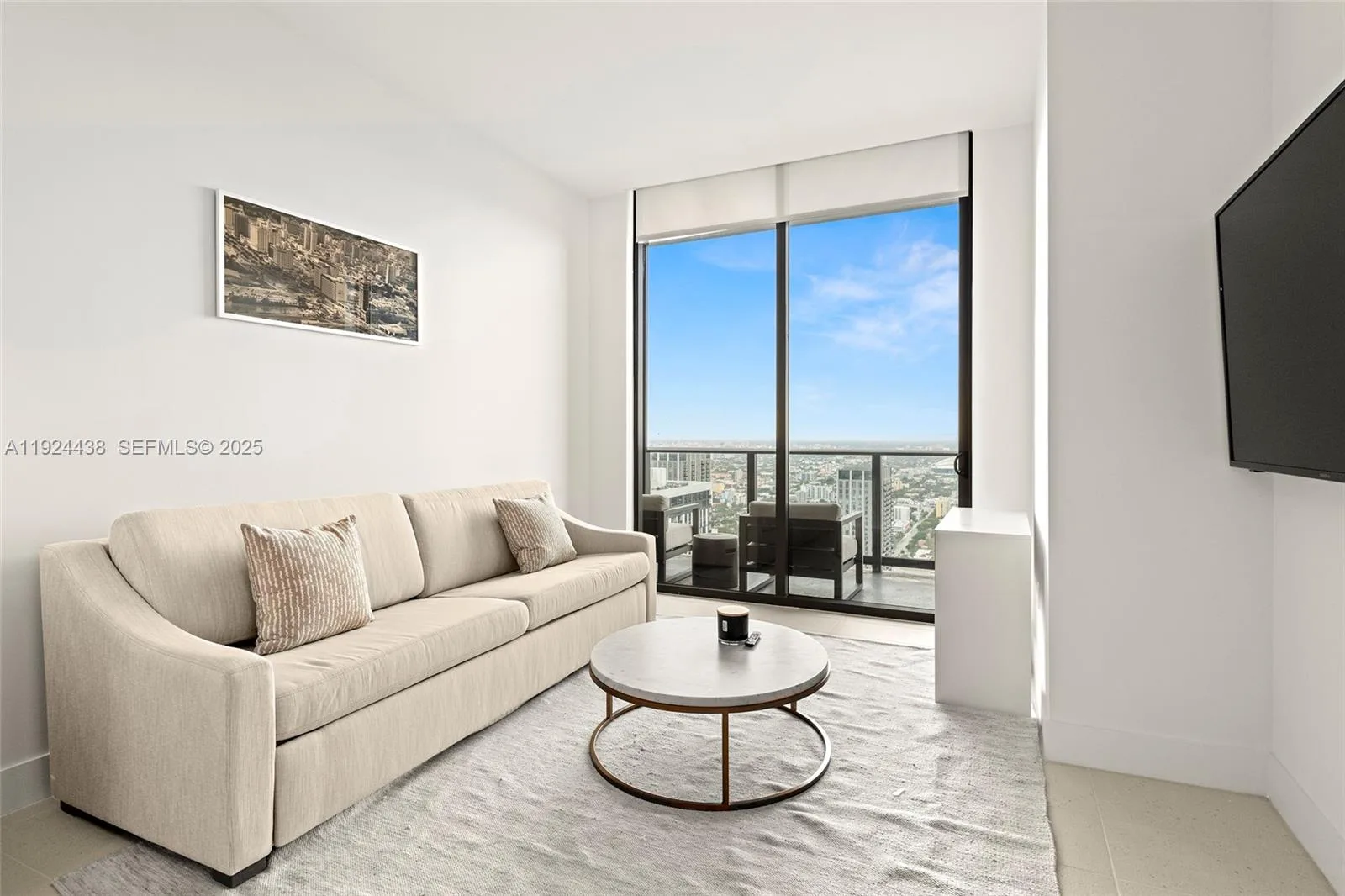 159 NE 6th St # 5104, Miami, FL 33132 photo 8