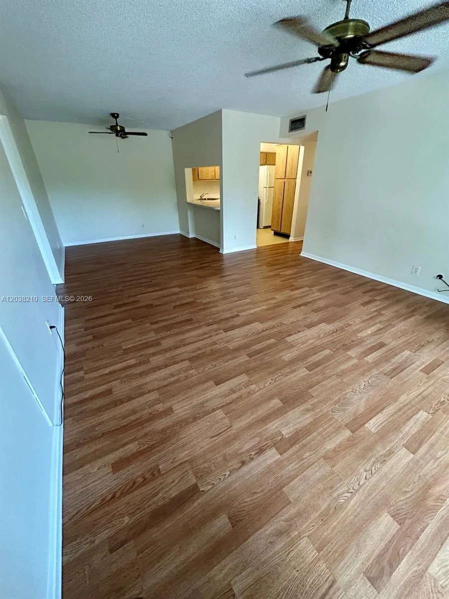 1113 Green Pine Blvd # H2, West Palm Beach, FL 33409
