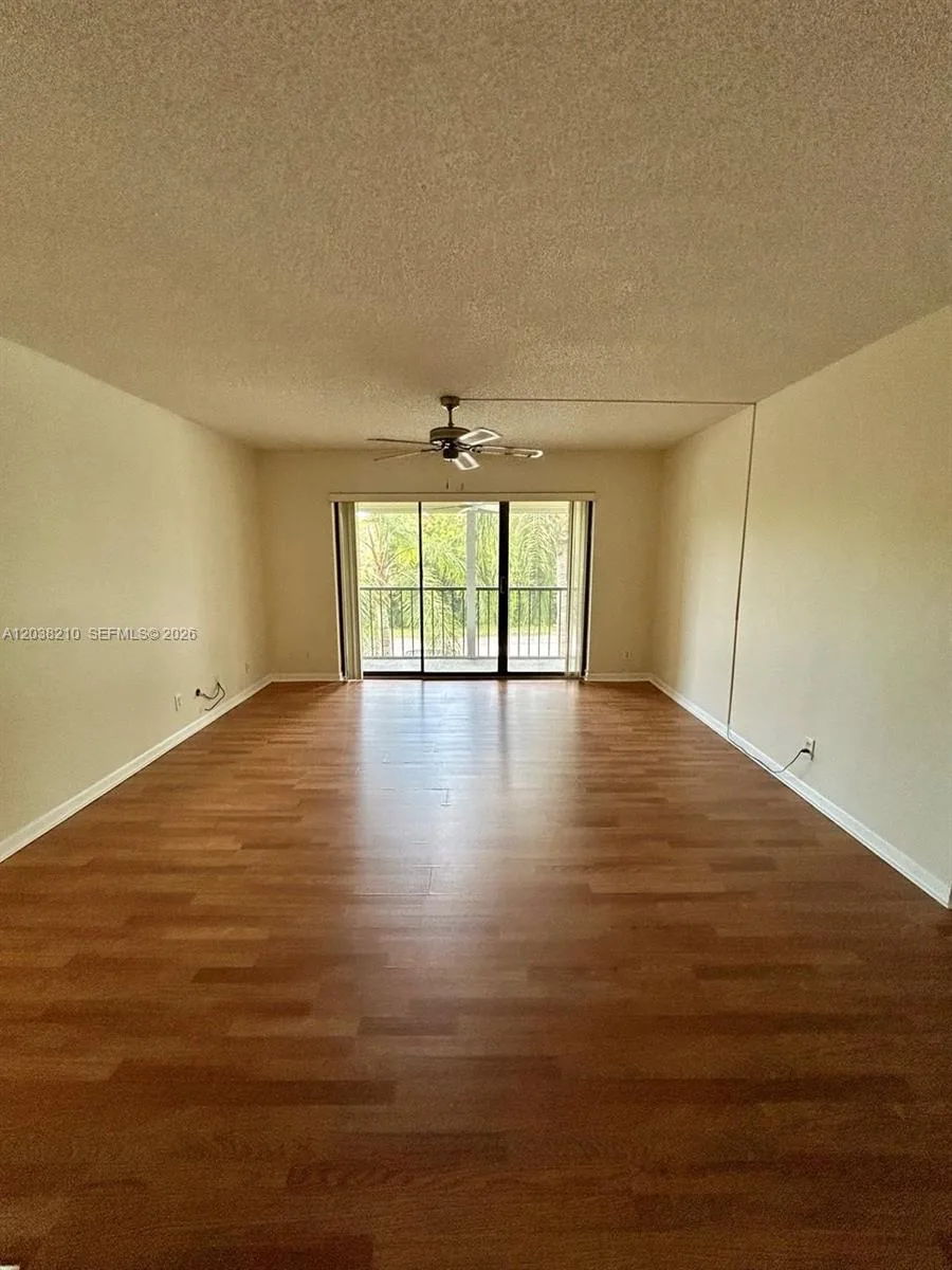 1113 Green Pine Blvd # H2, West Palm Beach, FL 33409 photo 4