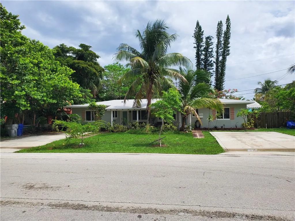 3204 NE 6th Street, Pompano Beach, FL 33062