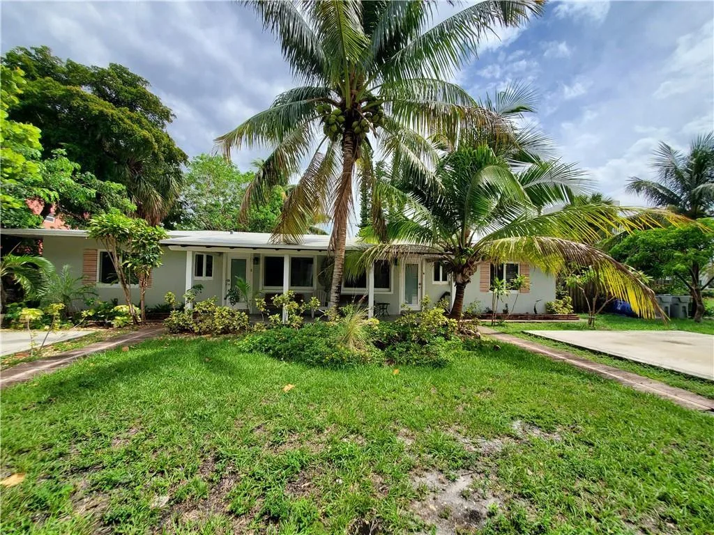 3204 NE 6th Street, Pompano Beach, FL 33062 photo 2