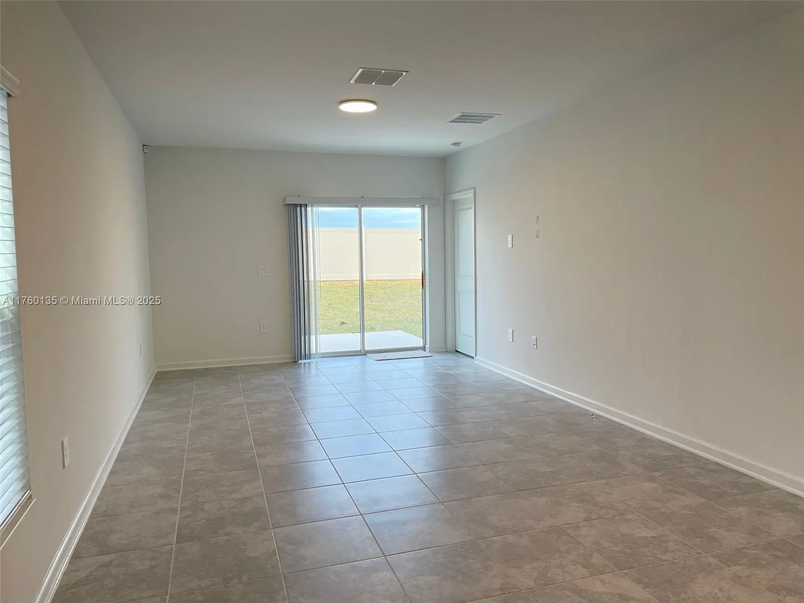 2689 Runners Circle, Clermont, FL 33714 photo 4
