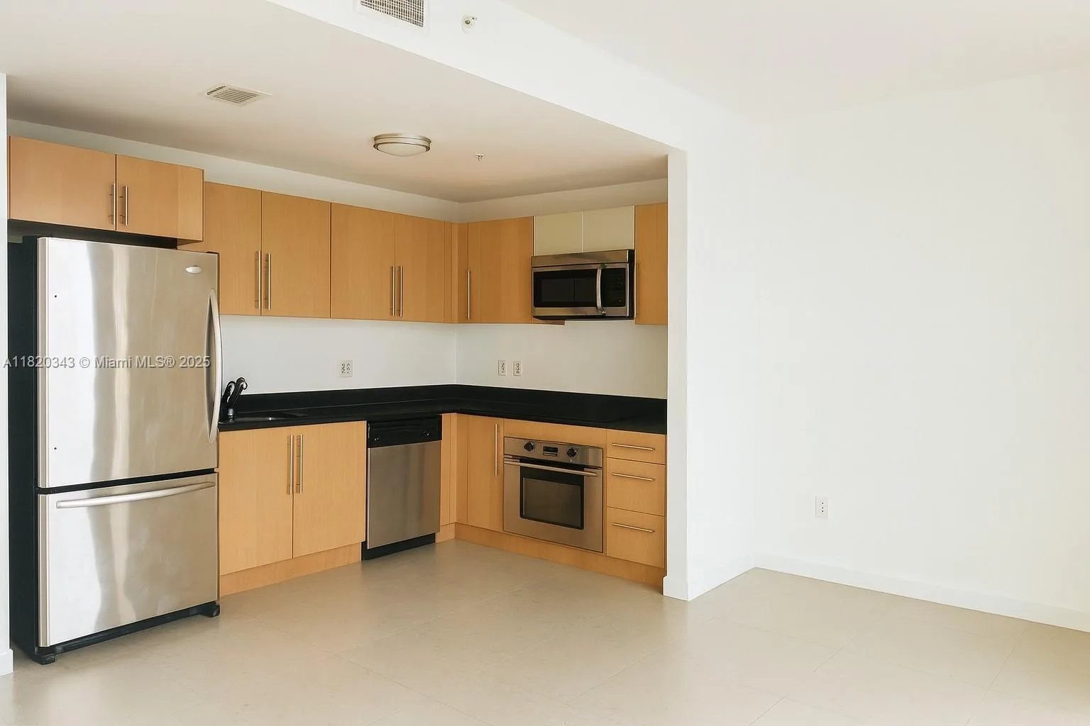 300 S Biscayne Blvd # T-2803, Miami, FL 33131 photo 5