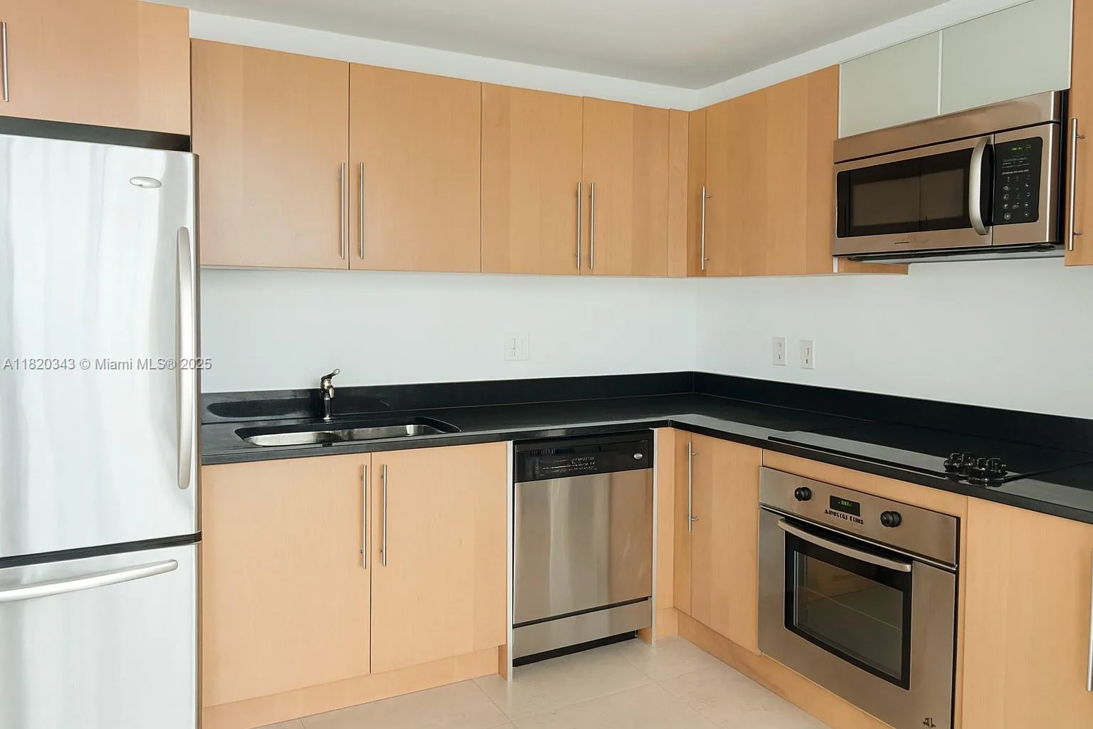 300 S Biscayne Blvd # T-2803, Miami, FL 33131 photo 6