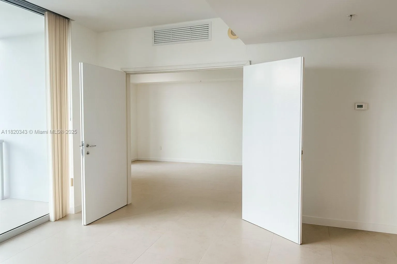300 S Biscayne Blvd # T-2803, Miami, FL 33131 photo 7
