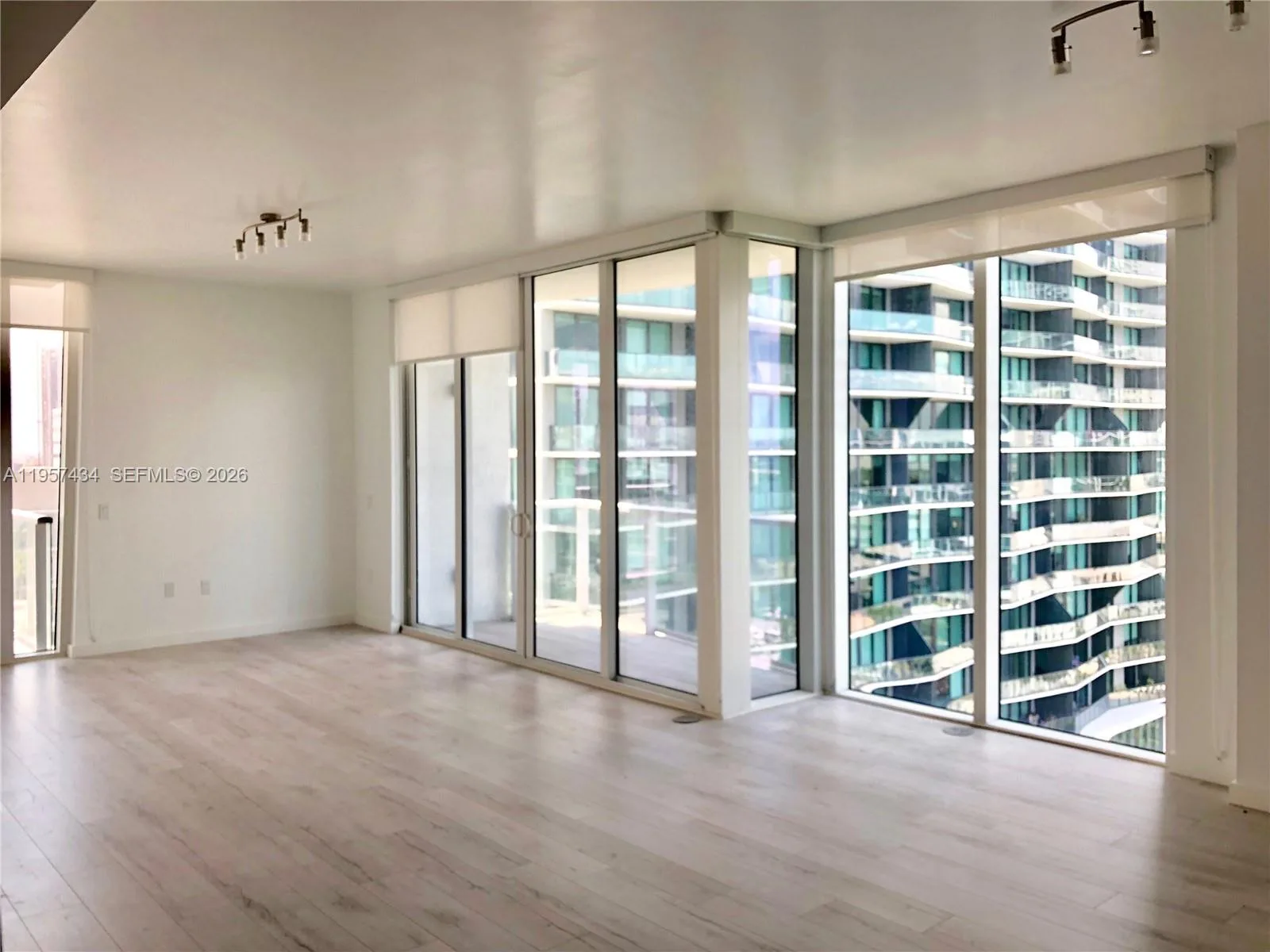 601 NE 27TH ST # 801, Miami, FL 33137 photo 5
