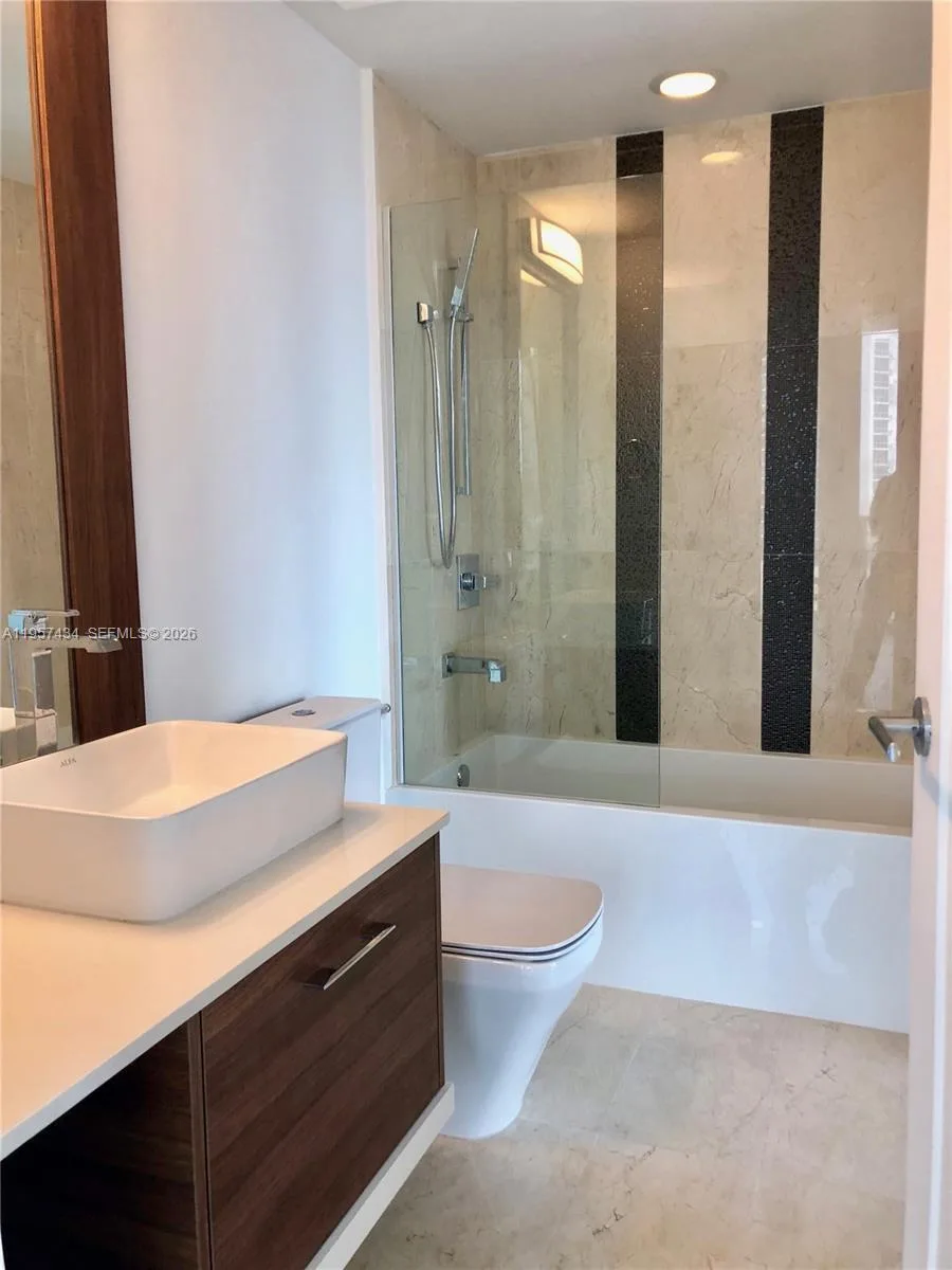 601 NE 27TH ST # 801, Miami, FL 33137 photo 8